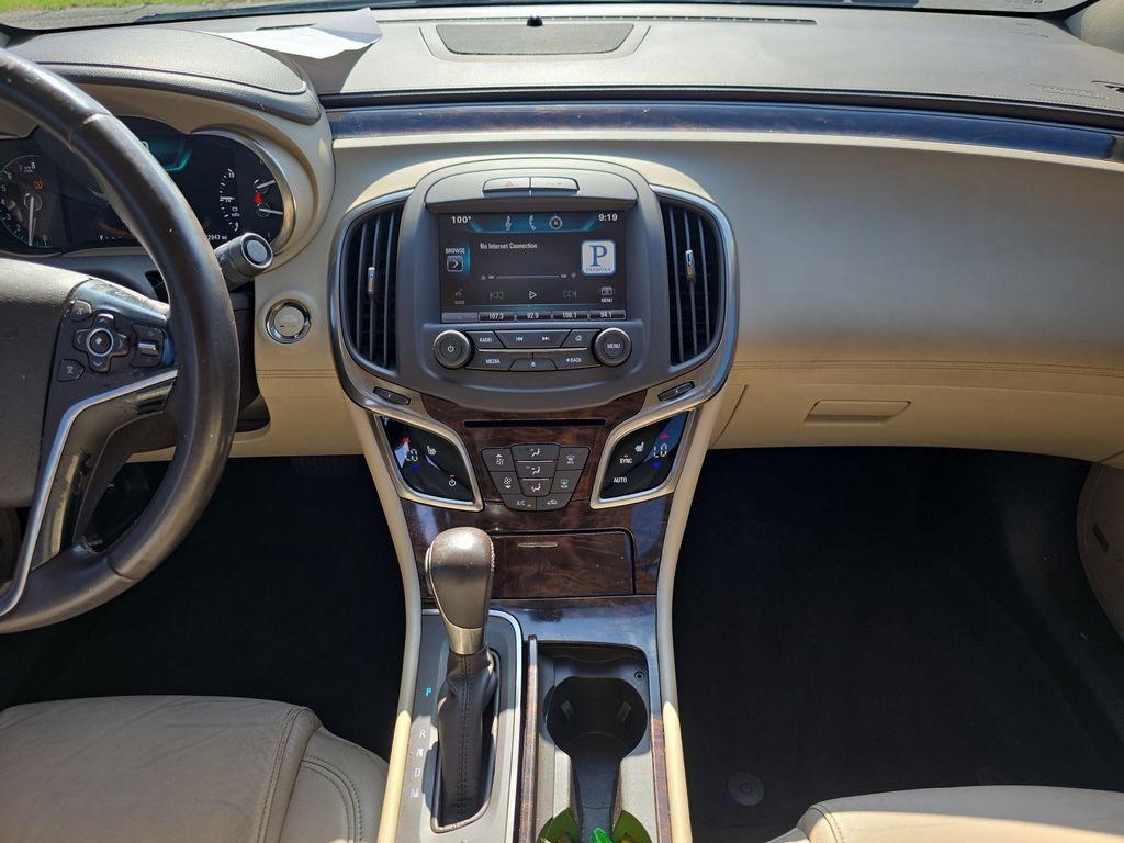 Used 2015 QUICKSILVER METALLIC Buick Leather image 16