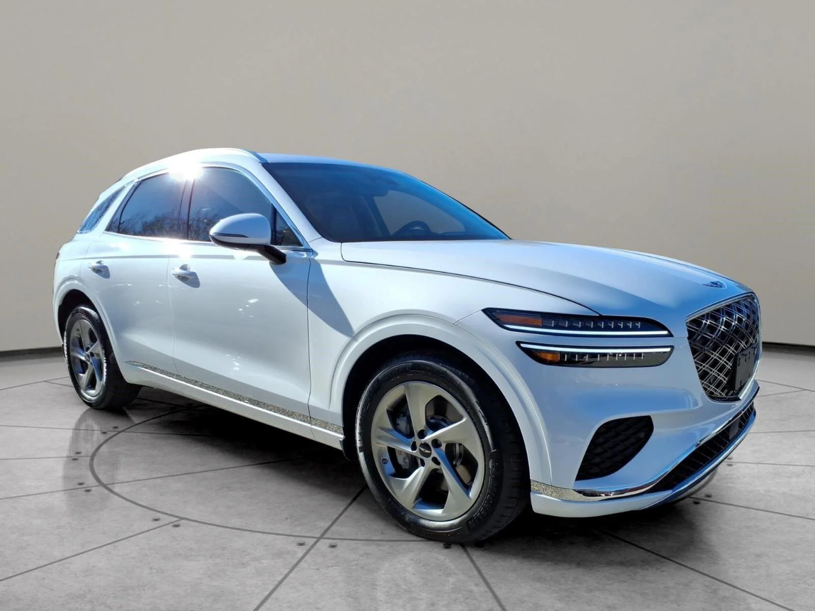 New 2026 Uyuni White Genesis 2.5T Select image 2