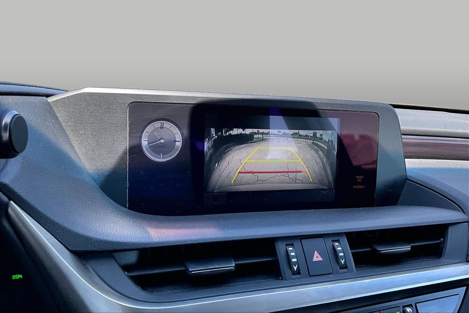 Used 2019 Silver Lining Metallic Lexus  image 25