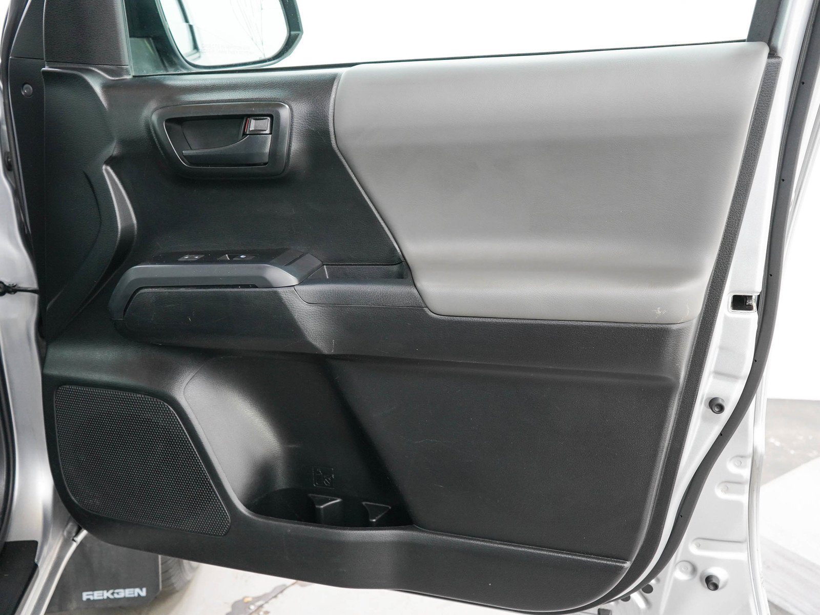 Used 2021 Silver Sky Metallic Toyota SR image 12