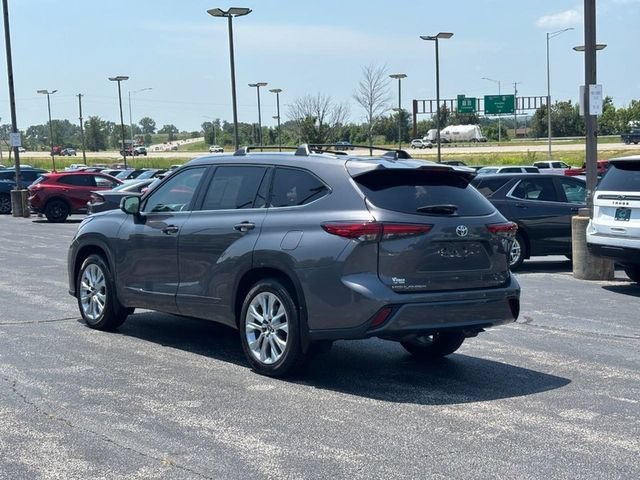 Used 2023 Gray Toyota Limited image 3