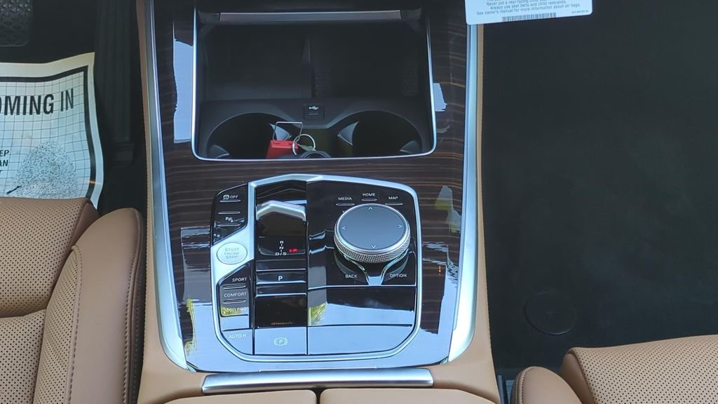 New 2026 Alpine White BMW sDrive40i image 15
