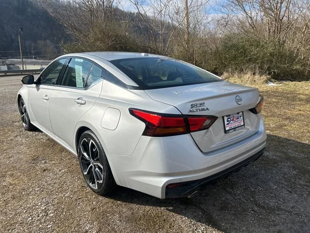 Used 2024 Silver Nissan 2.5 SR image 5