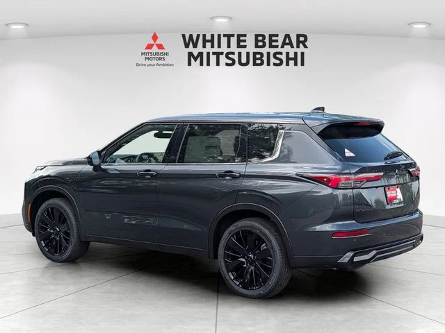 New 2026 Graphite Gray Mitsubishi LE 1.5T S-AWC image 2