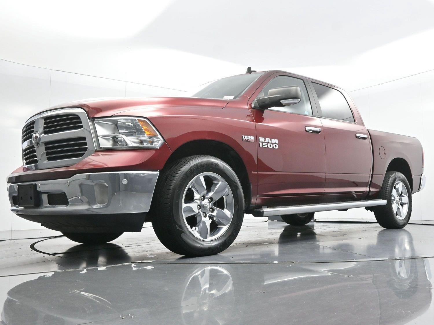 Used 2017 Delmonico Red Pearlcoat Ram Big Horn image 45