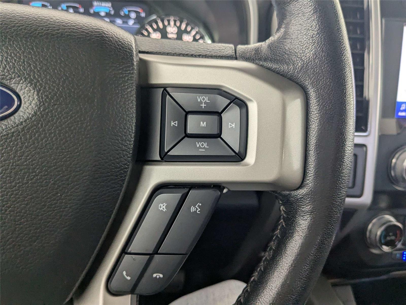 Used 2019 Agate Black FORD  image 18
