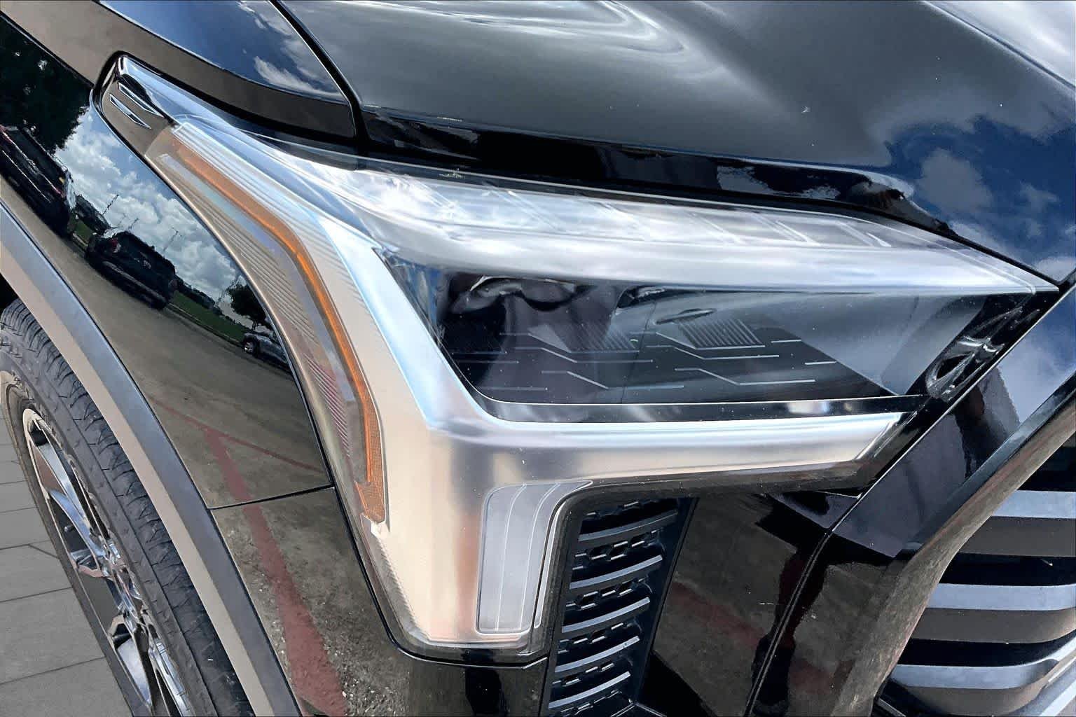 Used 2023 Midnight Black Metallic Toyota SR5 image 27