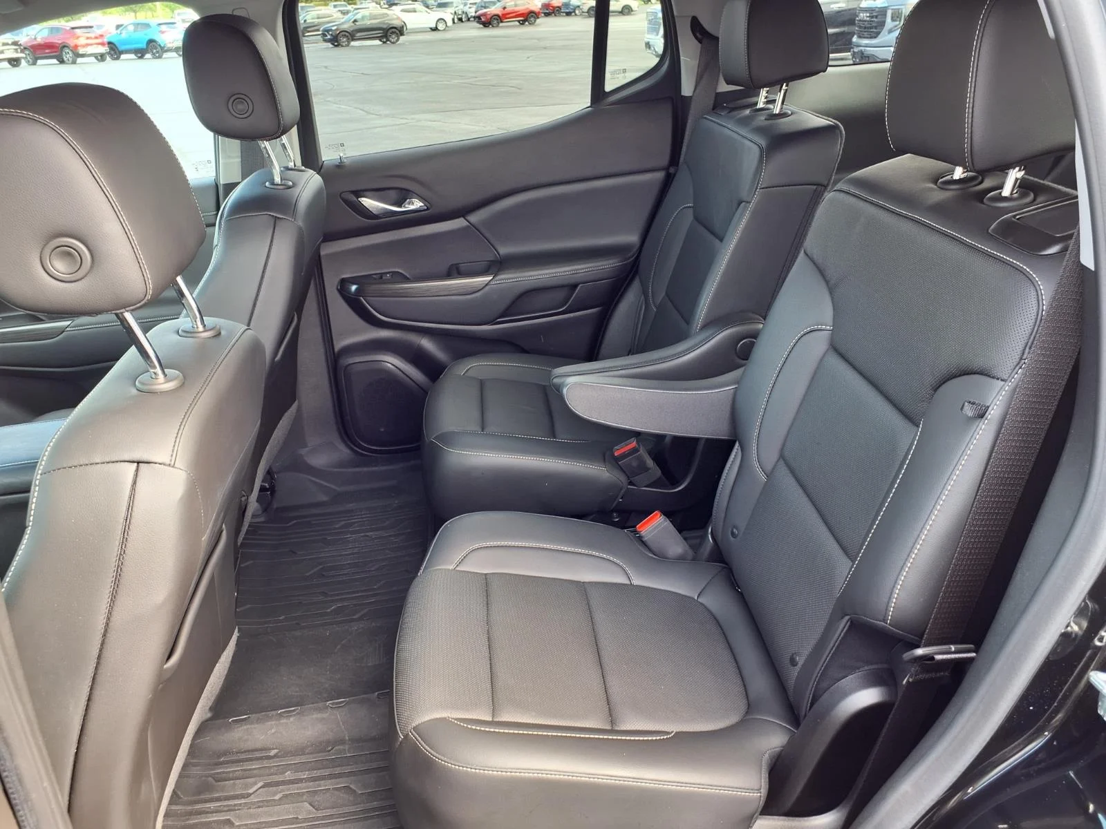 Used 2023 Black GMC SLT image 19