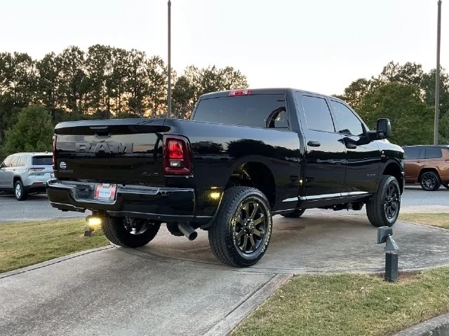 New 2027 Diamond Black Crystal Pearl-Coat Exterior Paint RAM Big Horn image 7