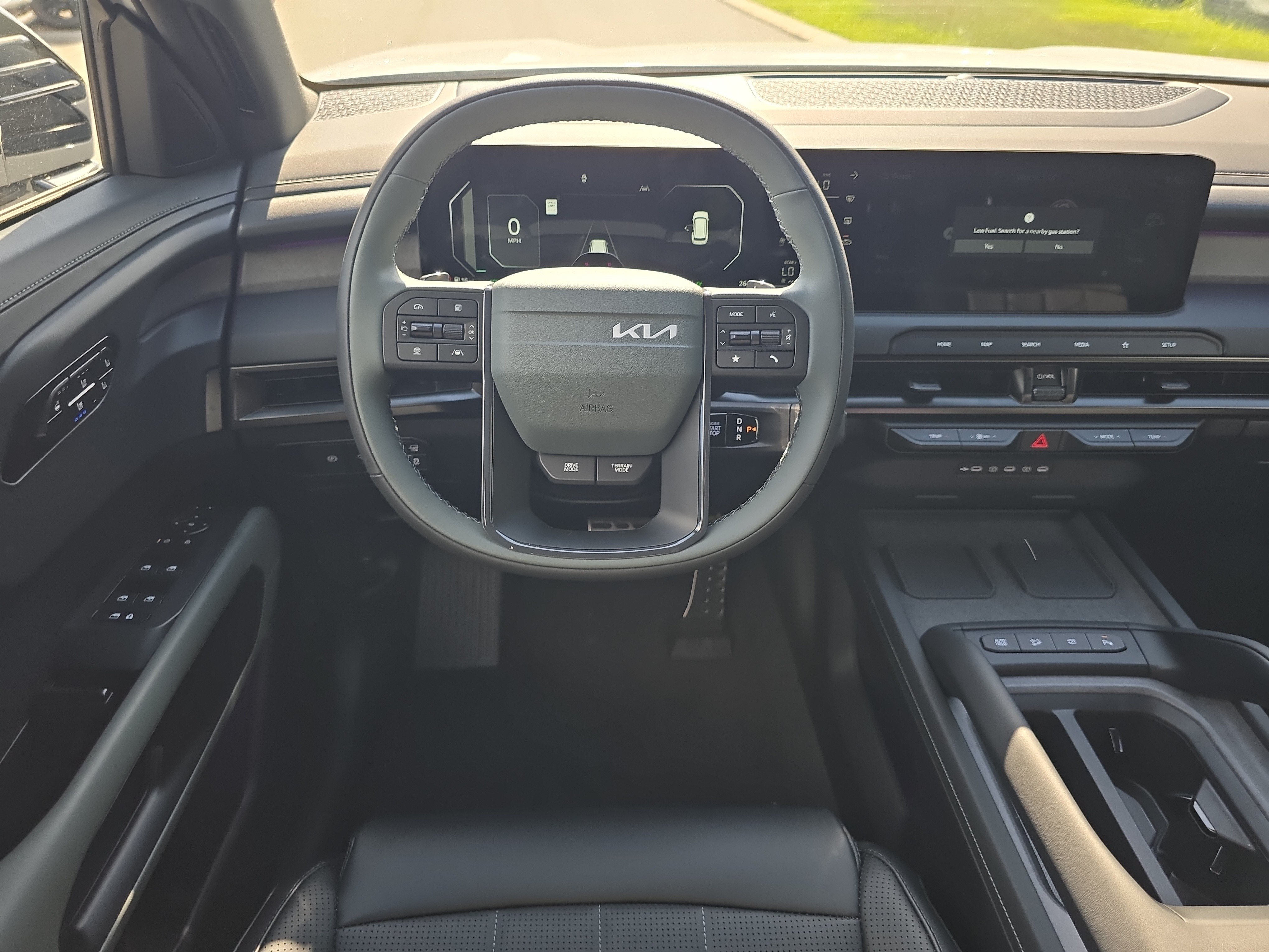 New 2027 Glacial White Pearl Kia X-LINE SX image 14
