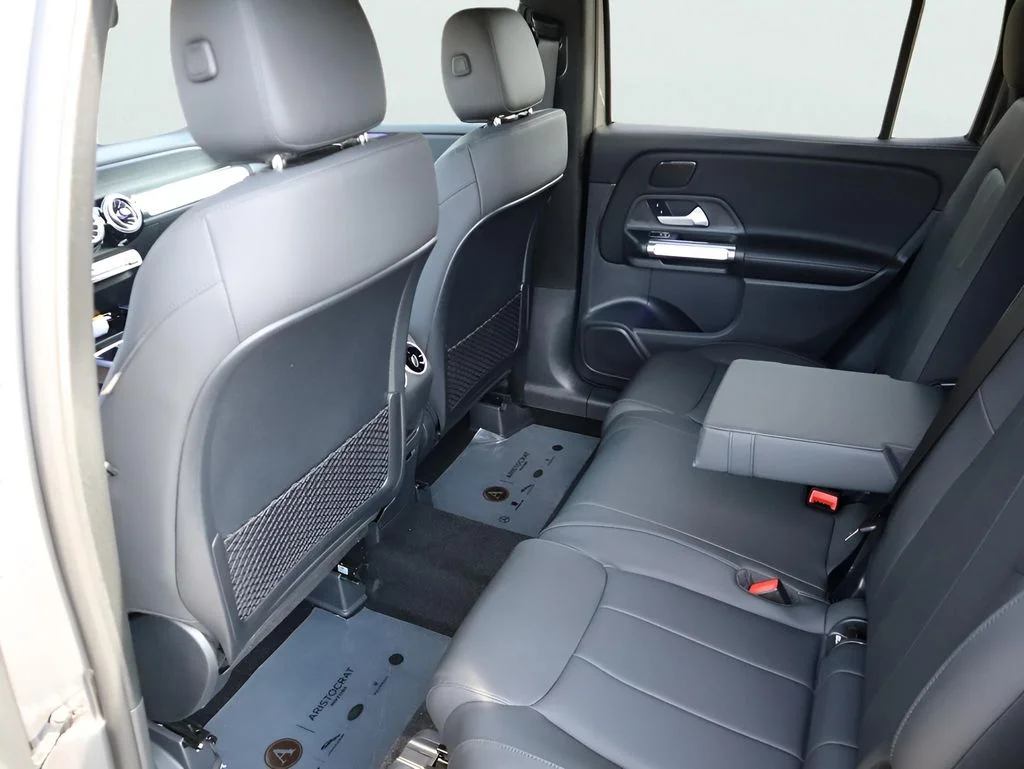 Used 2026 Mountain Gray Metallic Mercedes-Benz GLB 250 image 20