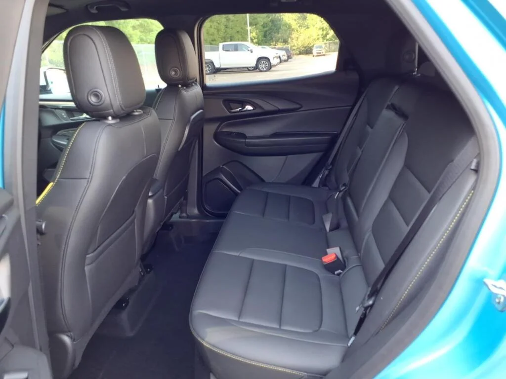 New 2026 Marina Blue Metallic Chevrolet ACTIV image 6