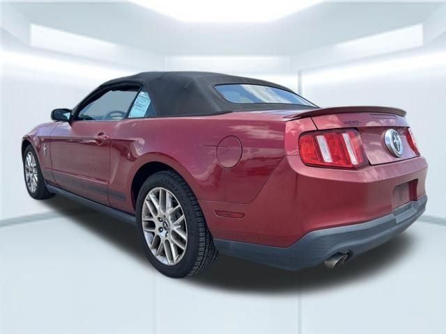 Used 2012 Red Ford V6 image 8