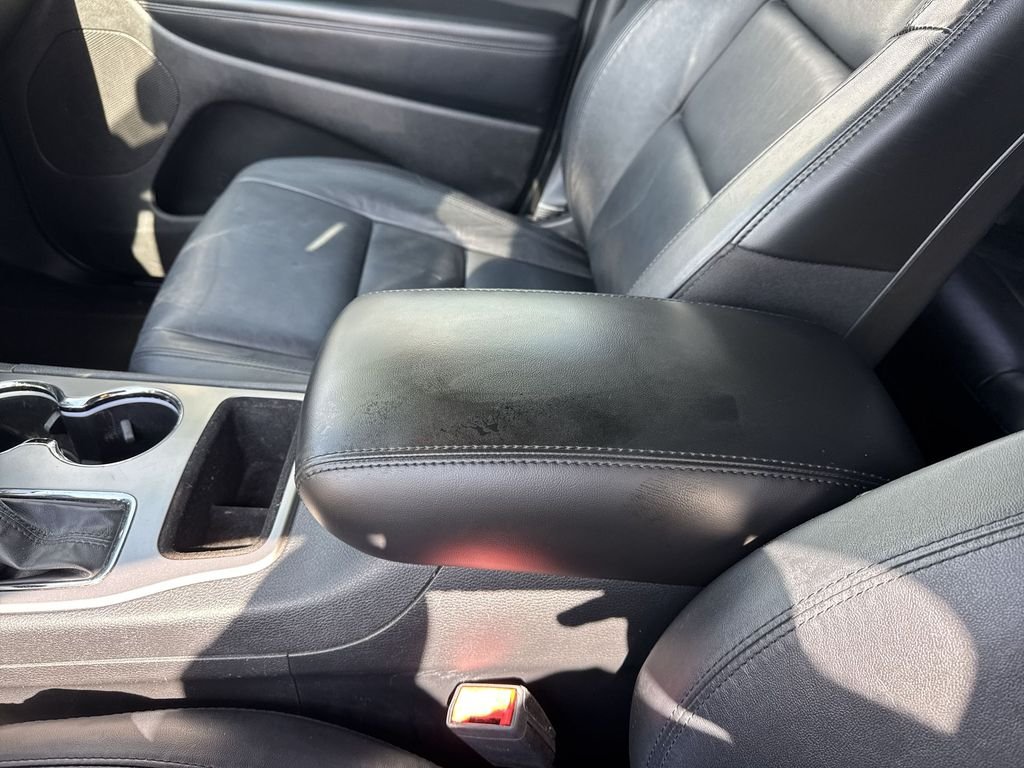 Used 2020 White Jeep Limited image 24