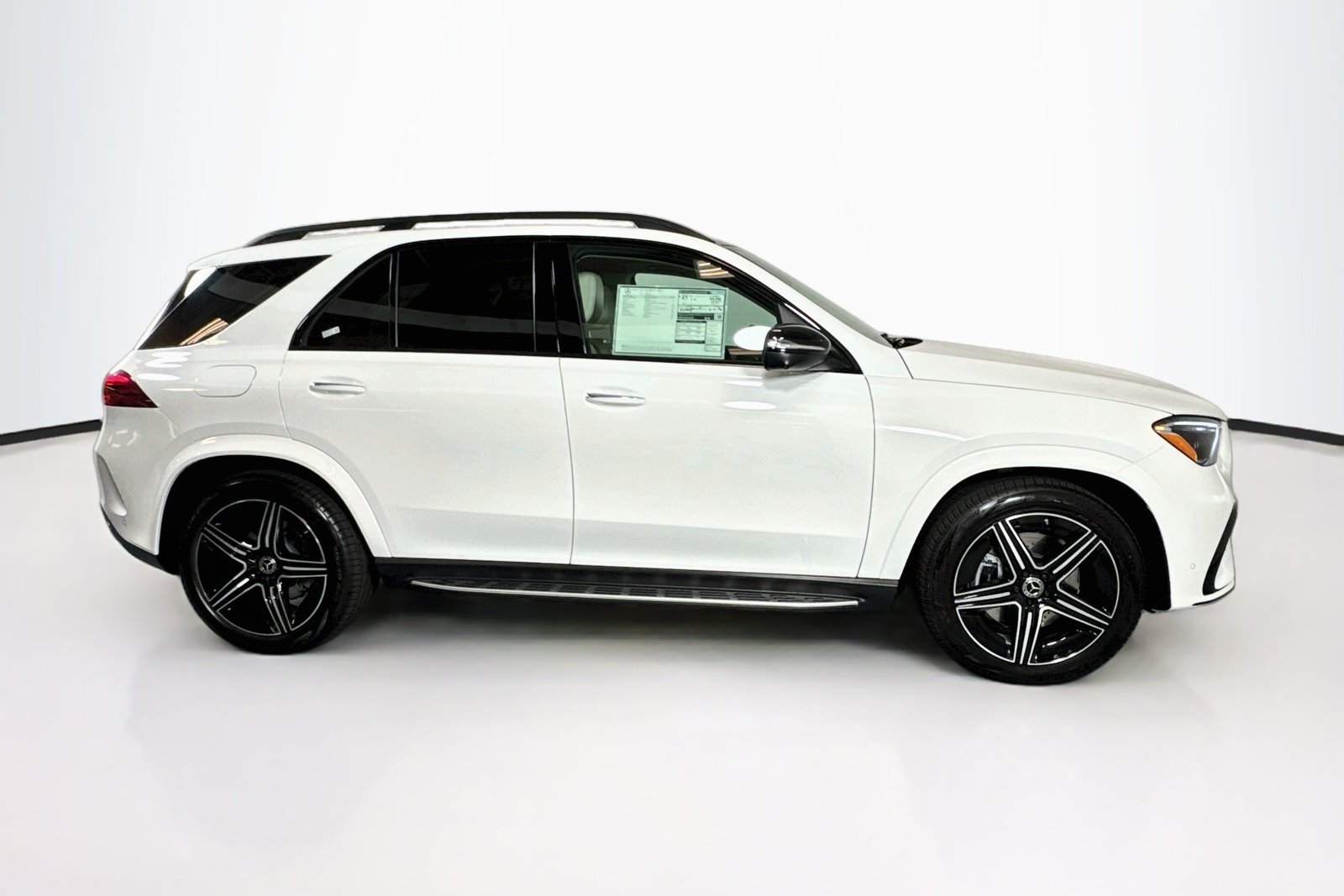 New 2026 Polar White Mercedes-Benz GLE 450 image 4