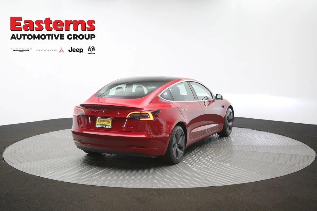 Used 2018 Red Tesla Long Range image 34
