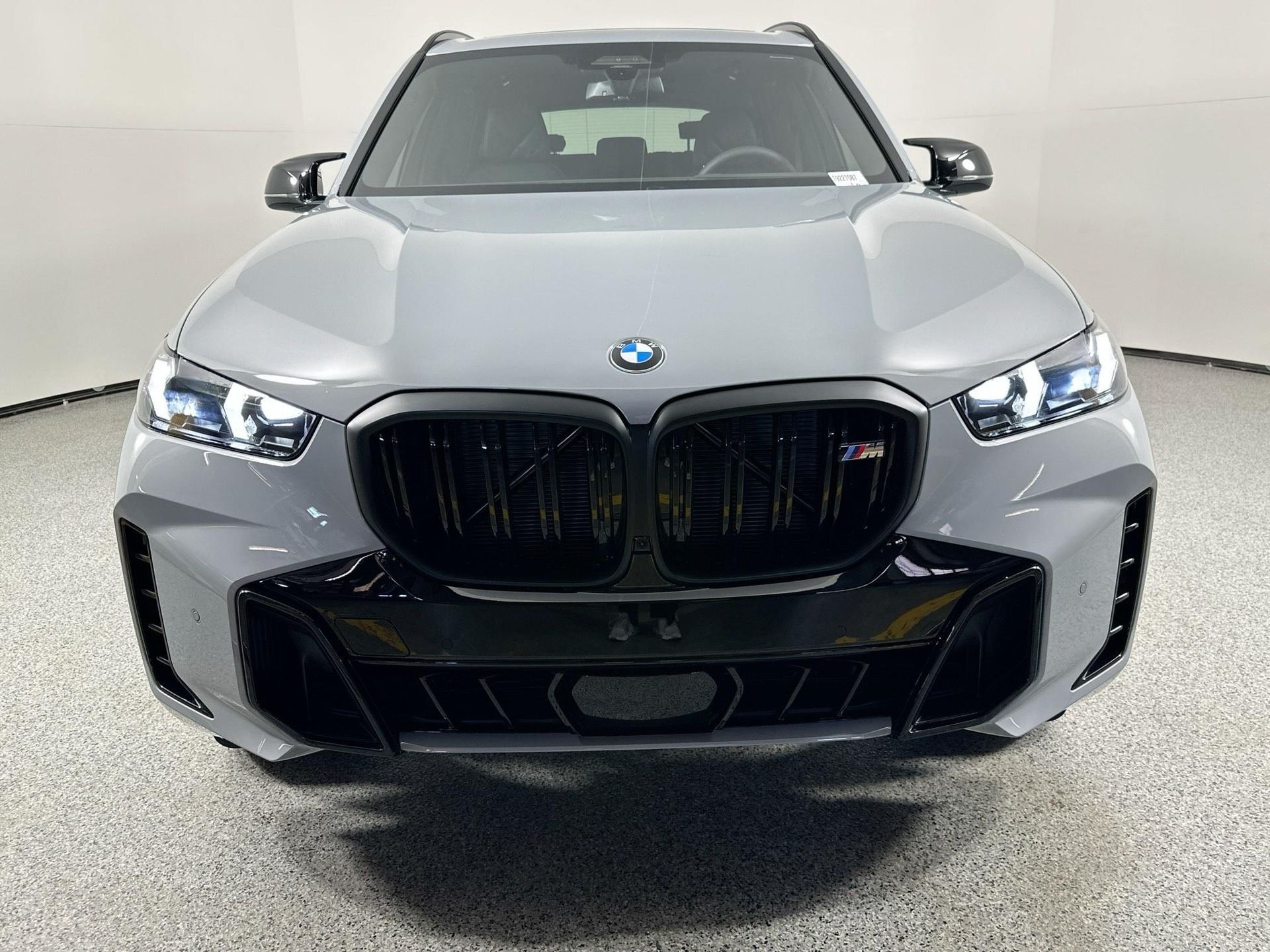 2026 Bmw X5 M60i photo 2