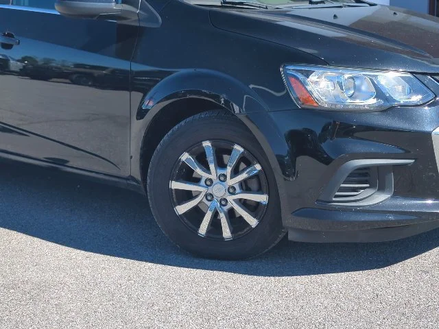 Used 2019 Chevrolet Sonic LT with VIN 1G1JD5SB7K4116787 for sale in Crittenden, KY