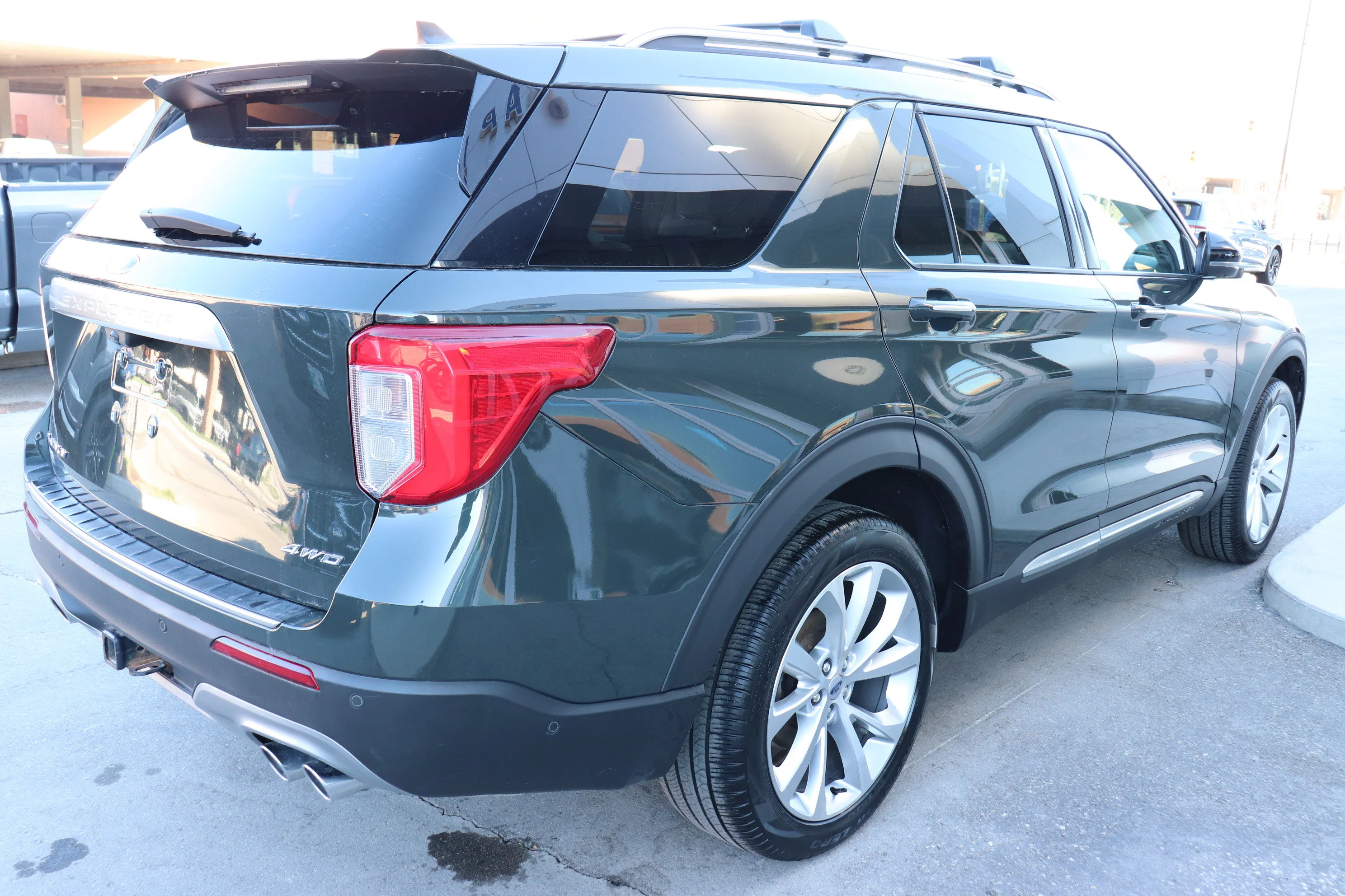 Certified Used 2023 Green Ford Platinum image 4