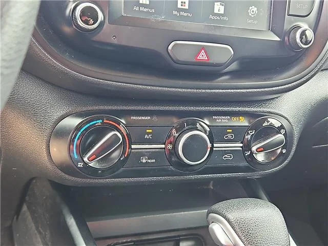 Used 2021 White KIA S (IVT) image 16