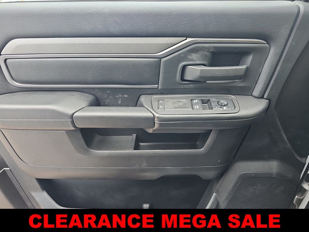 2025 RAM 3500 Chassis Tradesman - Photo 27