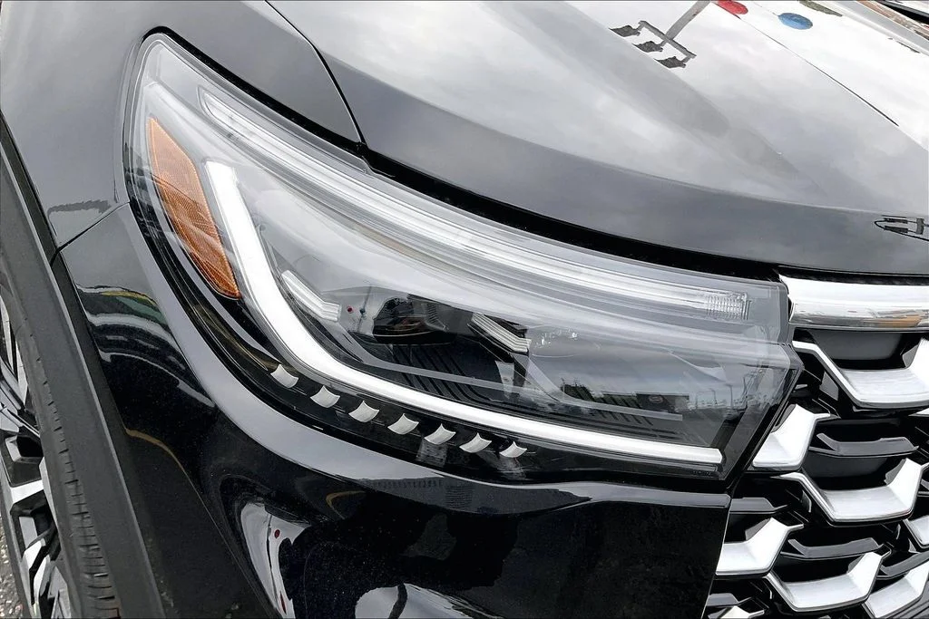 New 2026 Agate Black Metallic Ford Platinum™ image 29