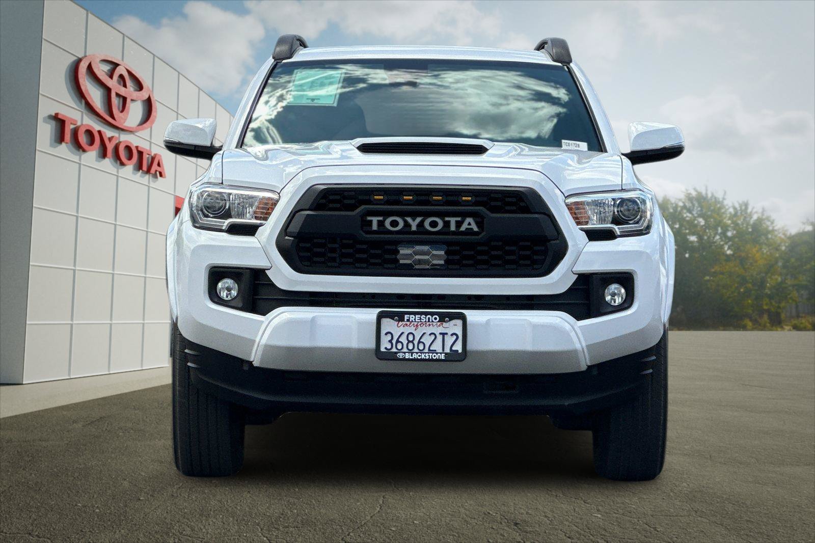 Certified Used 2019 Super White Toyota SR5 image 8
