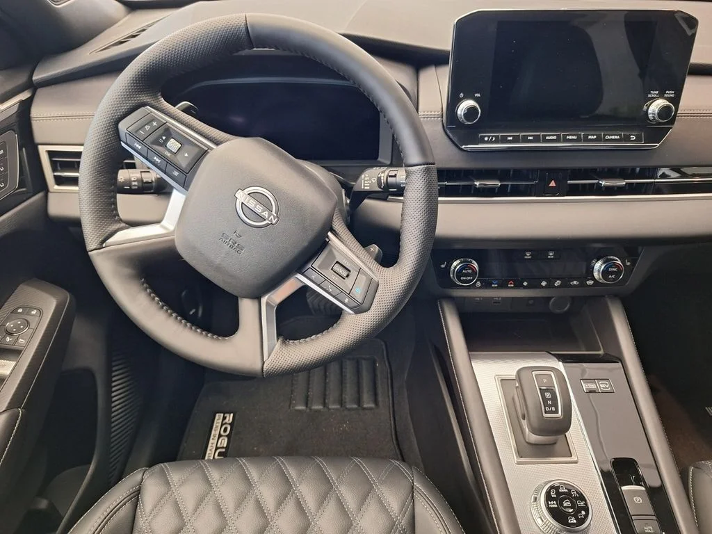 New 2026 White Nissan Platinum image 17