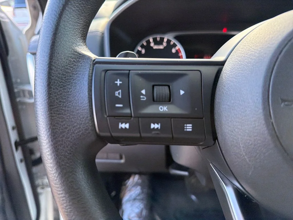 2024 Nissan Rogue S - Photo 19
