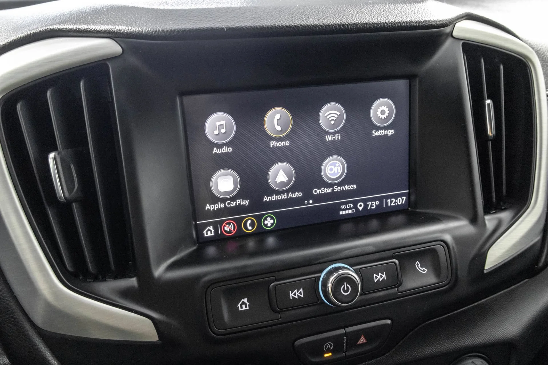 Used 2024 Sterling Metallic GMC SLE image 28