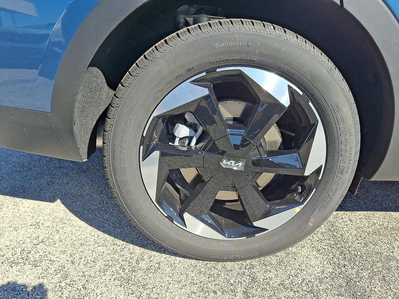 New 2026 Blue Kia EX image 9