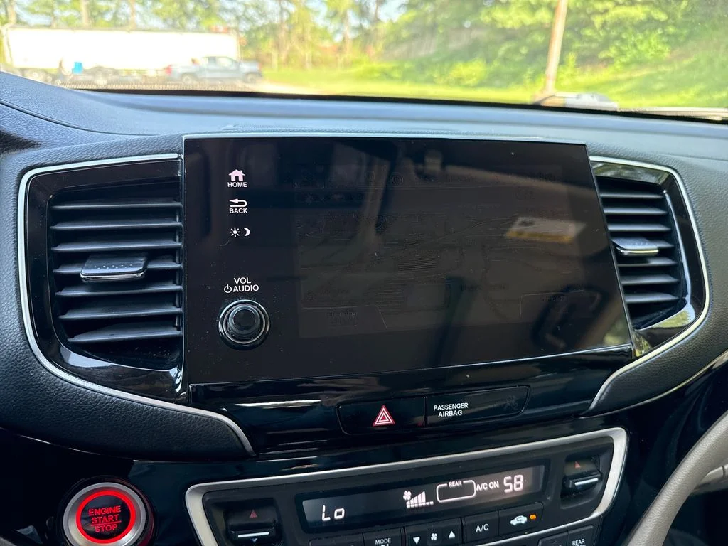 Used 2019  Honda Touring image 17
