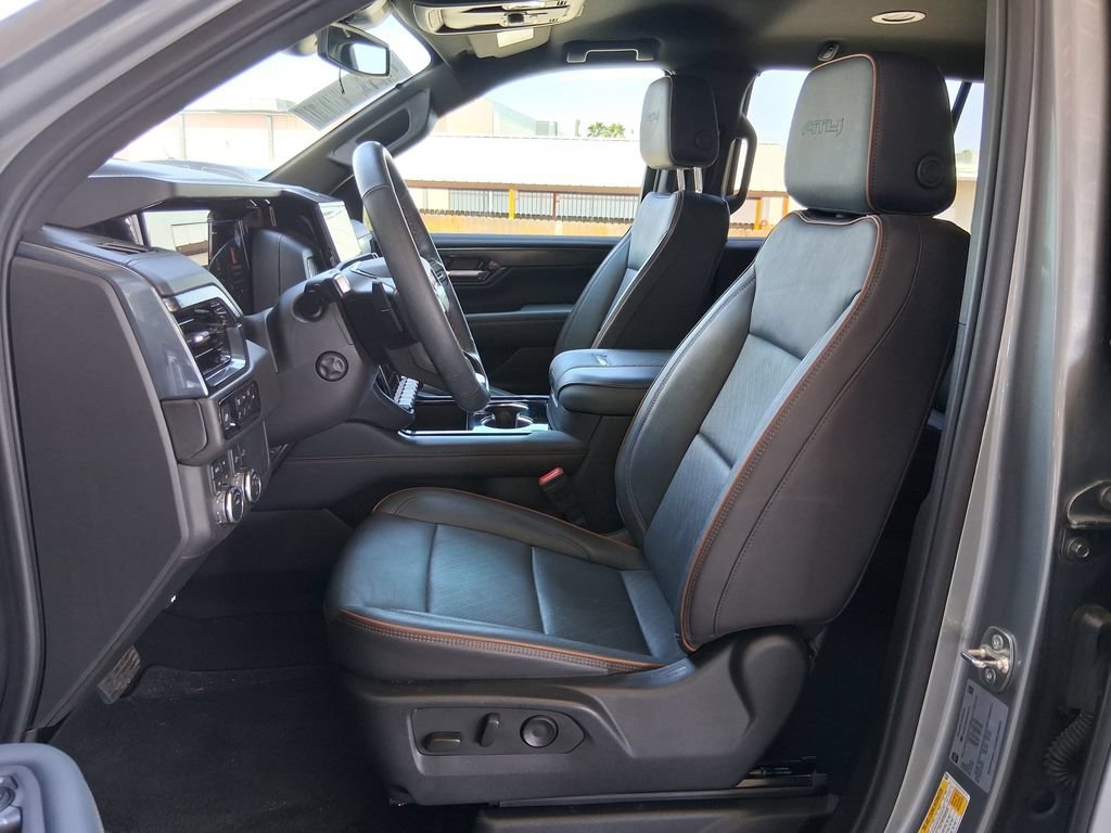 Used 2025 Sterling Metallic GMC AT4 image 19