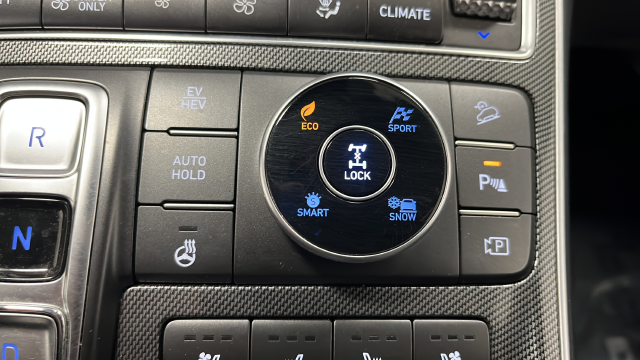 Used 2022 Lagoon Blue Hyundai Limited image 33