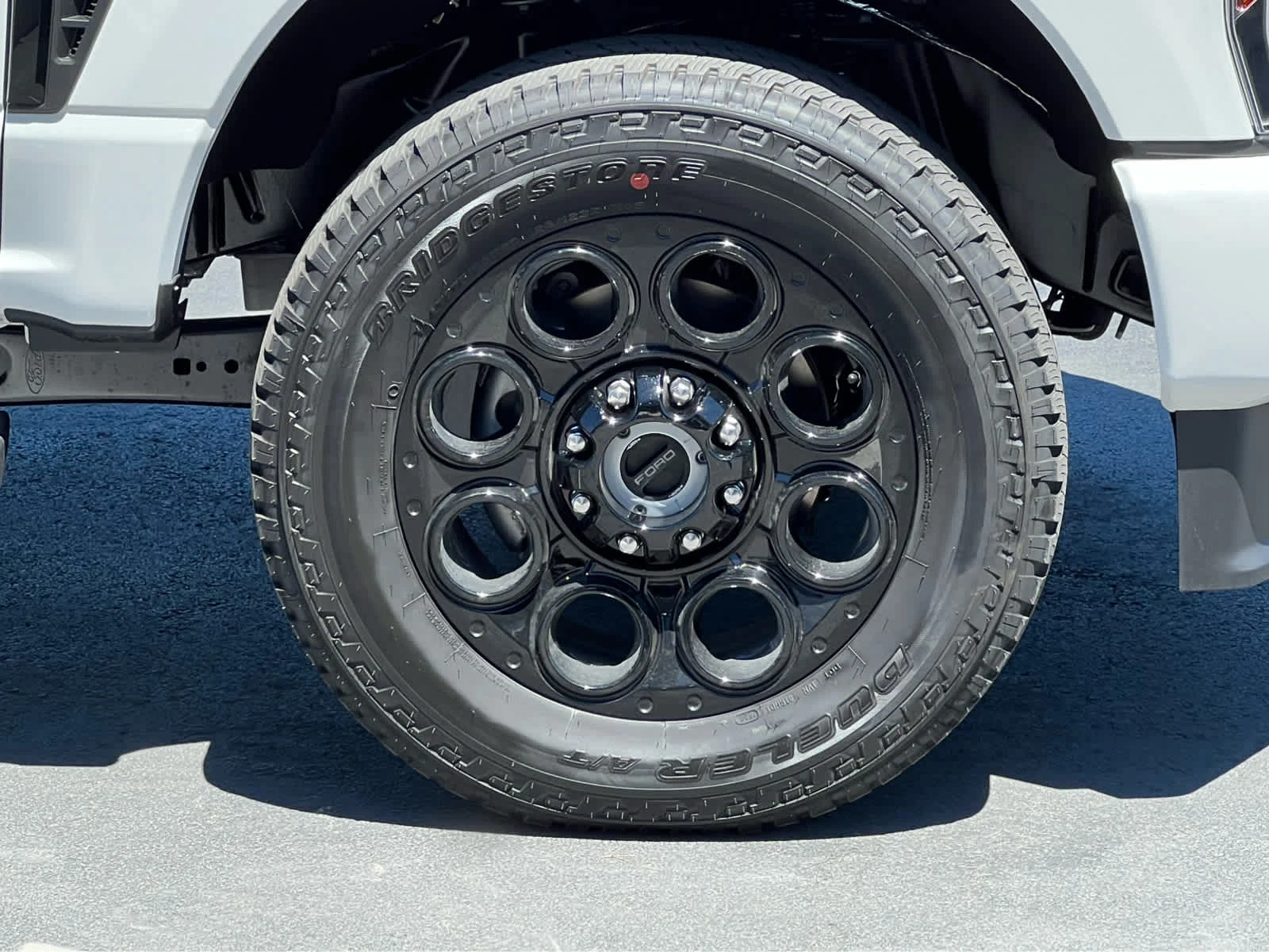 New 2026 Star White Metallic Tri-Coat Ford F-350® Lariat® image 16