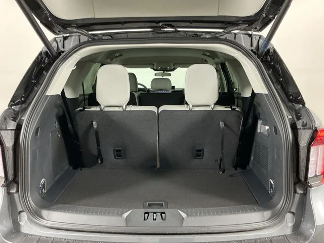 New 2026 Carbonized Gray Metallic Ford Active image 29
