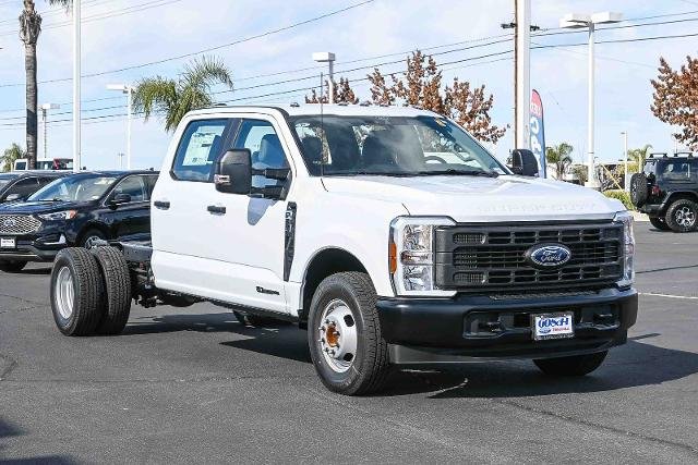 New 2026 Oxford White Ford F-350® XL image 31