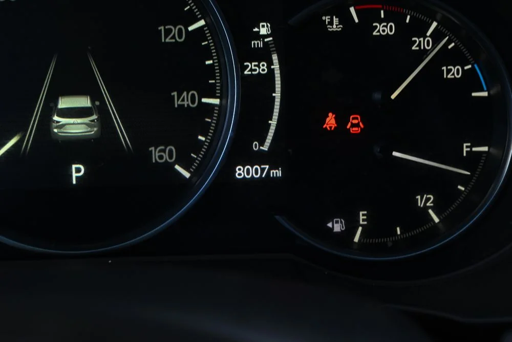 Certified Used 2025 White Mazda 2.5 Turbo Premium image 22