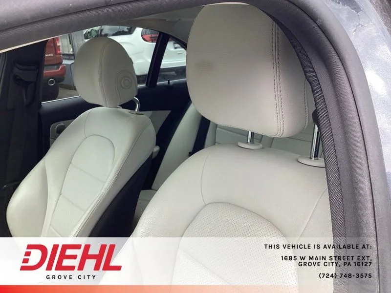 Used 2016  Mercedes-Benz C 300 image 18