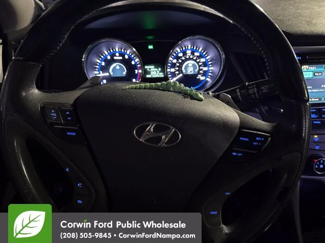 Used 2011 Blue Hyundai SE image 12