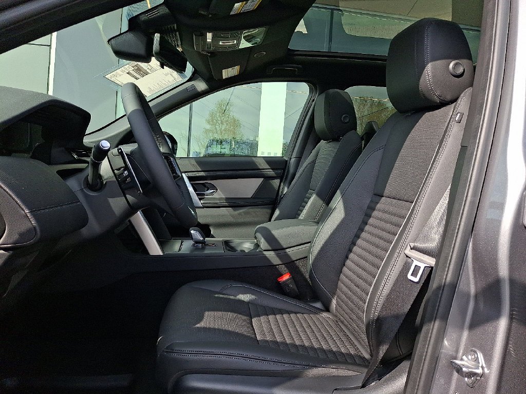2026 Land Rover Discovery Sport Landmark - Photo 9