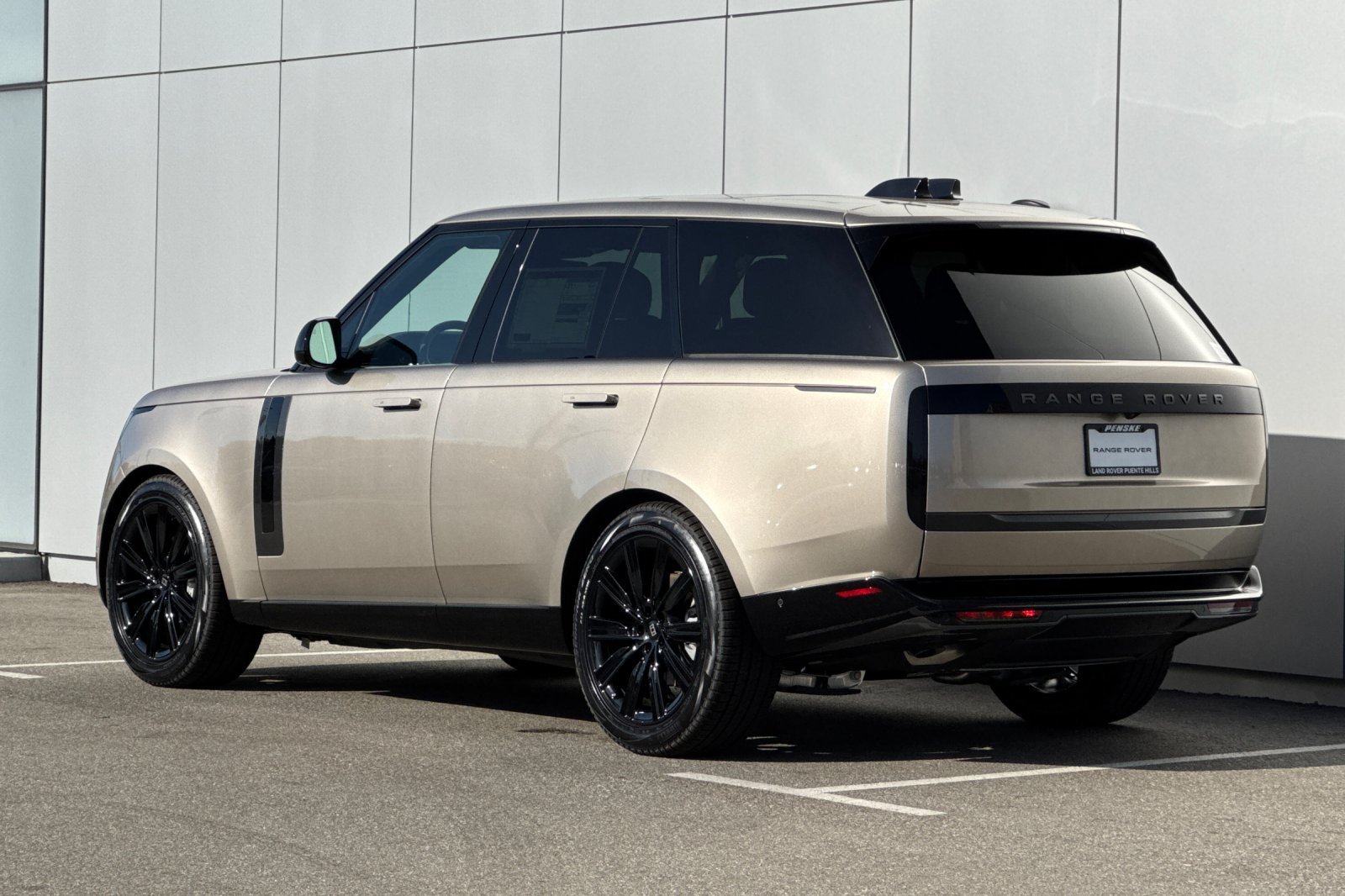 New 2027 Batumi Gold LAND ROVER SE image 3
