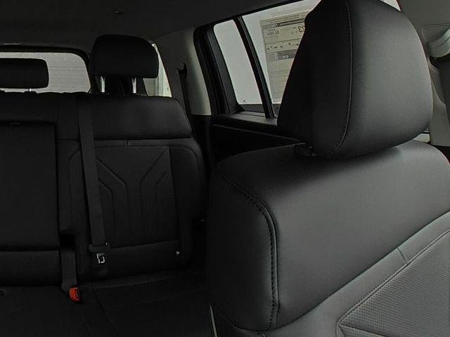 New 2027 Black Hyundai SEL AWD image 39