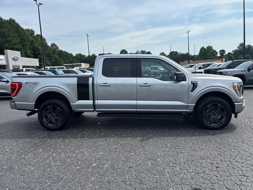 Used 2023 Silver Ford XLT image 9