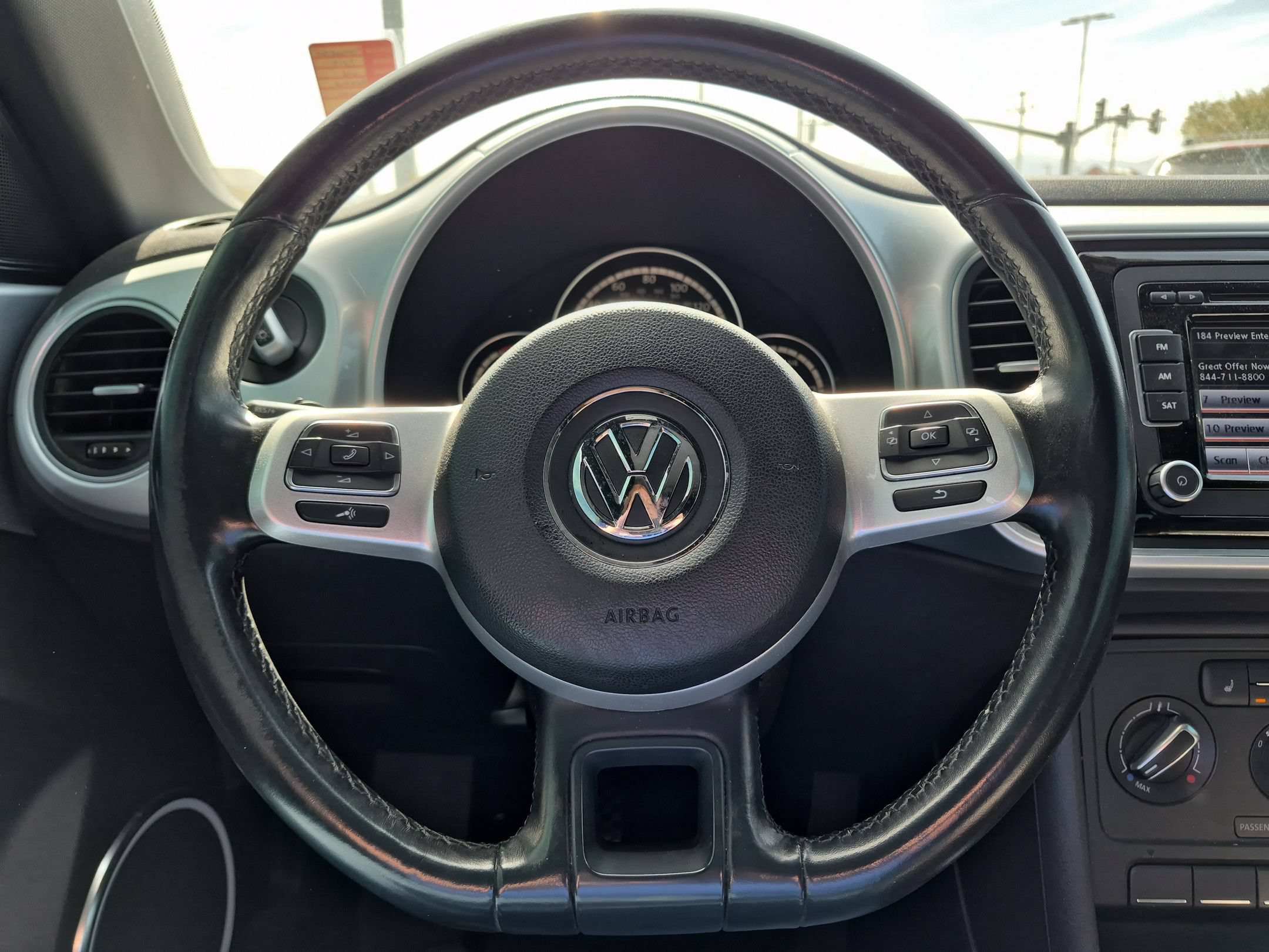 Used 2013 Silver Volkswagen 2.5L image 17