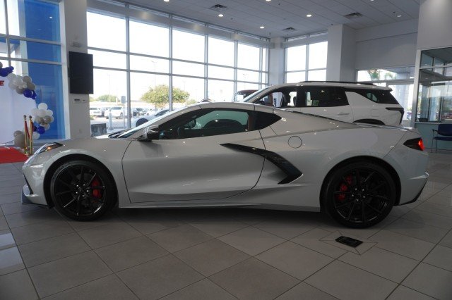 2027 Chevrolet Corvette 1LT - Photo 12