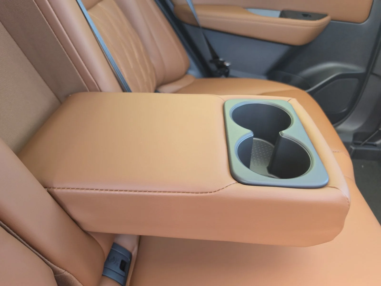 New 2026 Scarlet Ember Tintcoat Nissan Platinum image 36