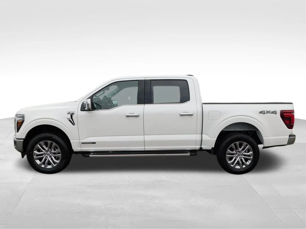 New 2026 Star White Metallic Tri-Coat Ford Lariat® image 9