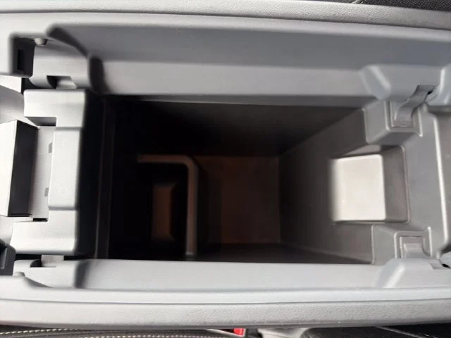2025 Nissan Rogue SV - Photo 25