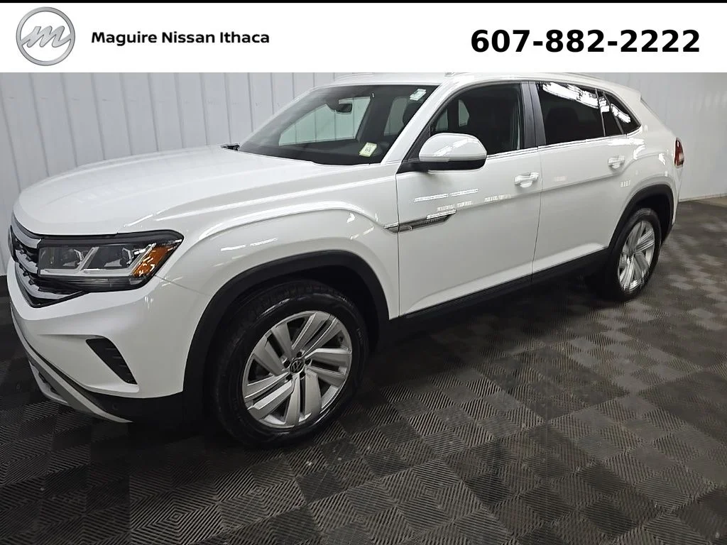 Used 2023 White Volkswagen 2.0T SE w/Technology image 7
